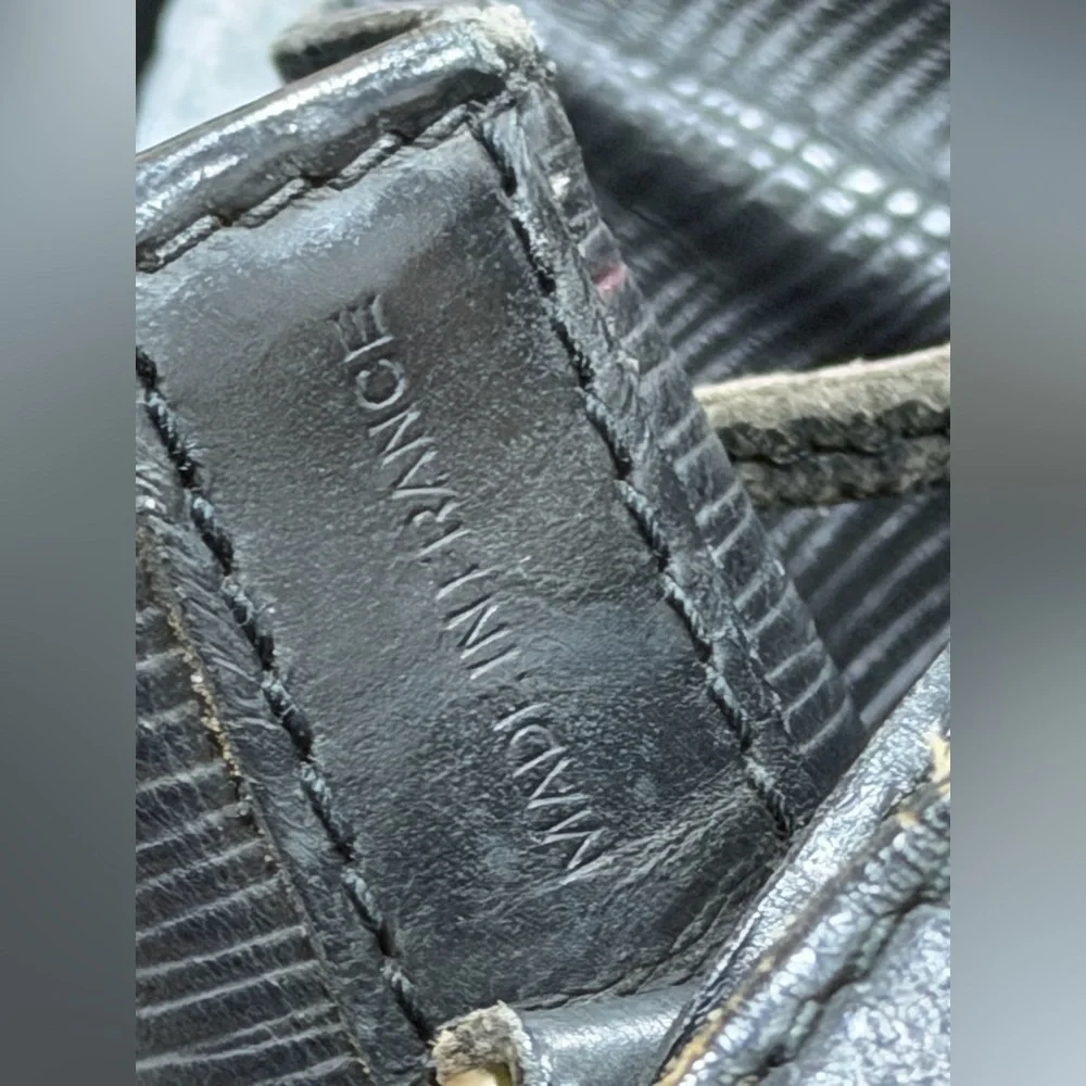 Louis Vuitton‎ Epi Noé Bucket Bag in Noir Black GM